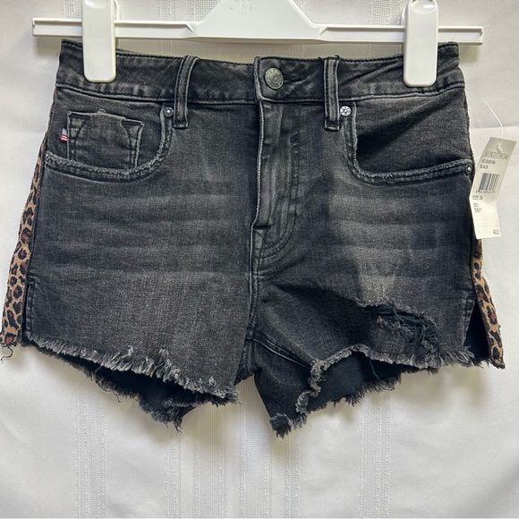 Vigos Women's High Rise Denim Shorts Size 24 Ace Animal Trim Cut off NWT - Picture 1 of 4